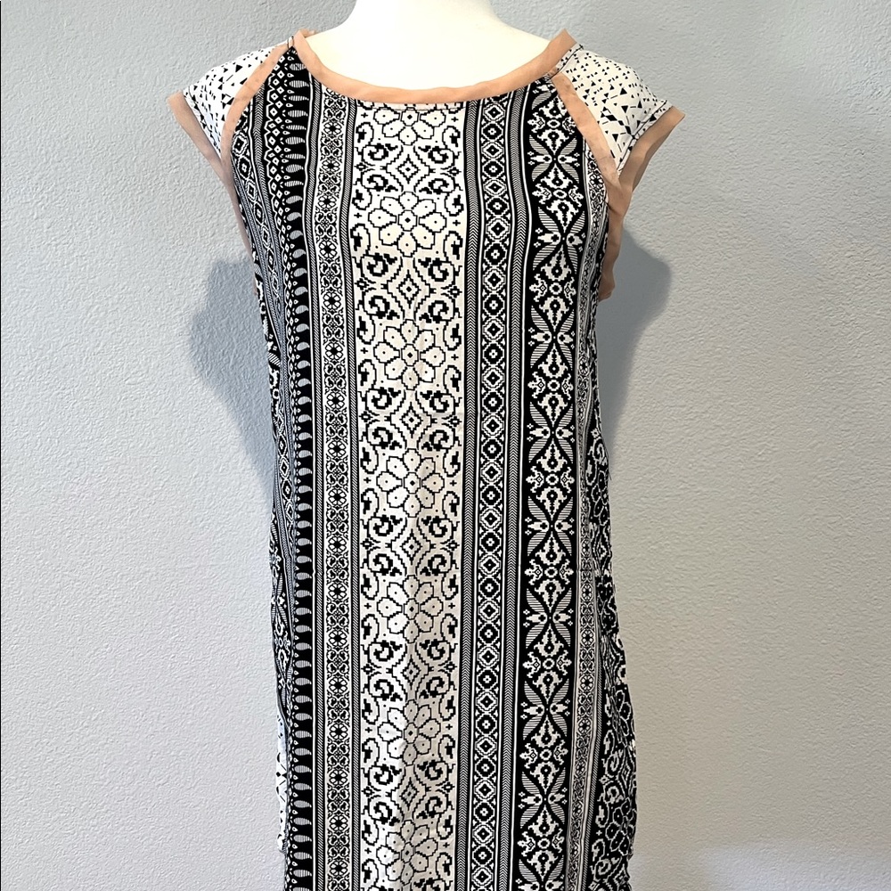 Thyme and Honey Dress size Small